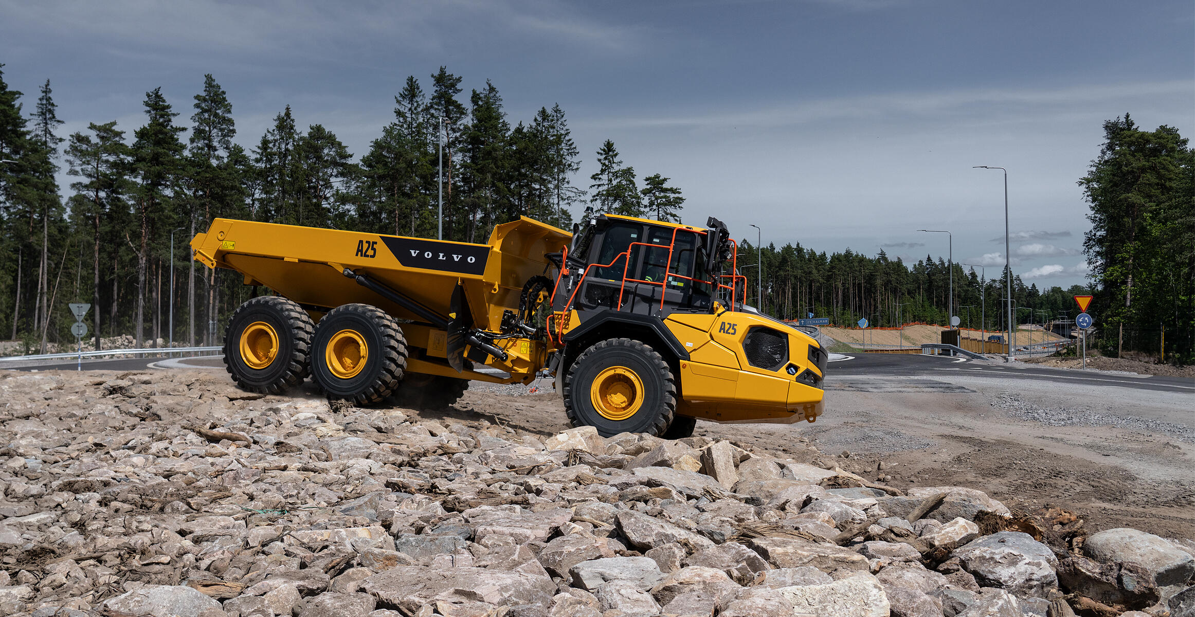 Volvo A25 articulated hauler with durable suspension system providing stability and long-lasting performance