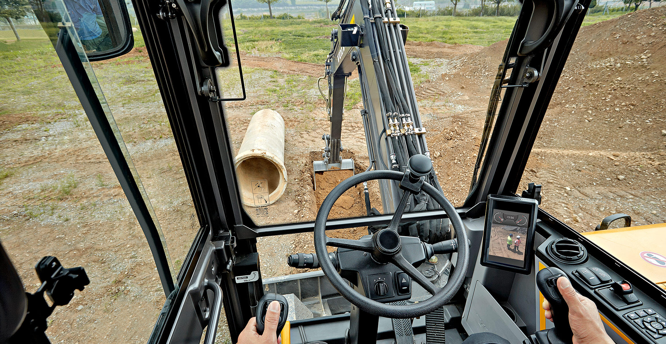 volvo-feature-compact-excavator-ew60-cn4-operator-visibility-larger-cab-2324x1200