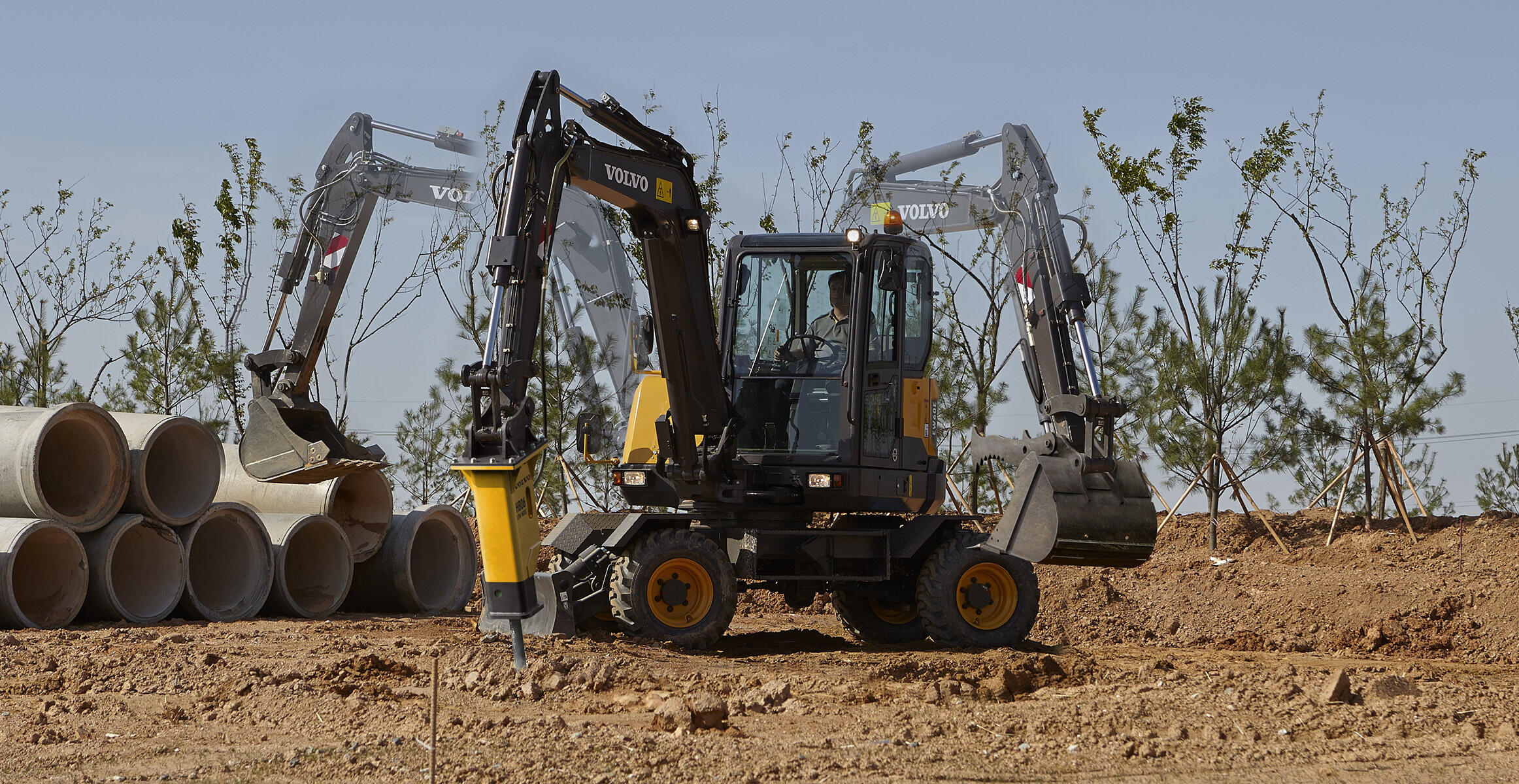 volvo-feature-compact-excavator-ew60-cn4-versatility-boosted-performance-2324x1200