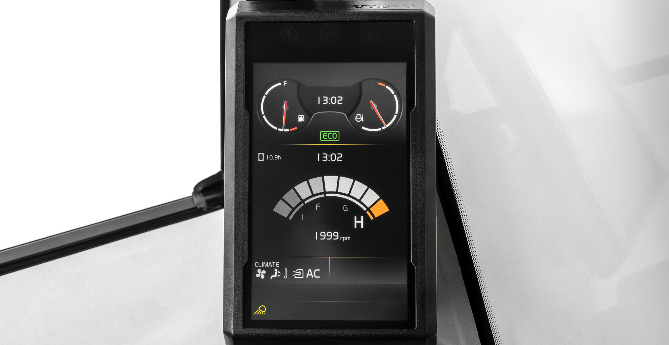 volvo-feature-crawler-excavator-ec130-cn4-efficient-new-work-mode-proven-engine-technology-2324x1200