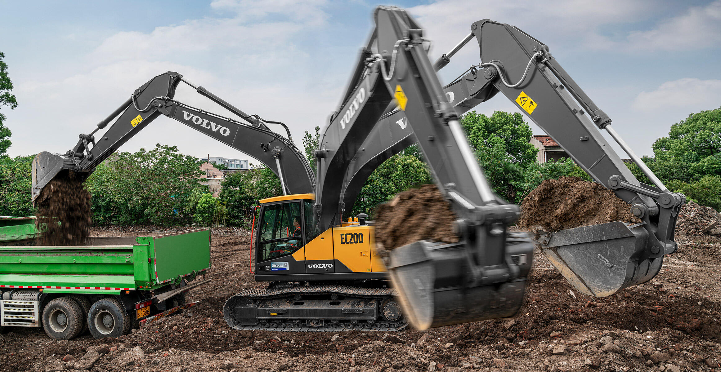 volvo-feature-crawler-excavator-ec200-cn4-more-control-less-fuel-proven-engine-technology-2324x1200
