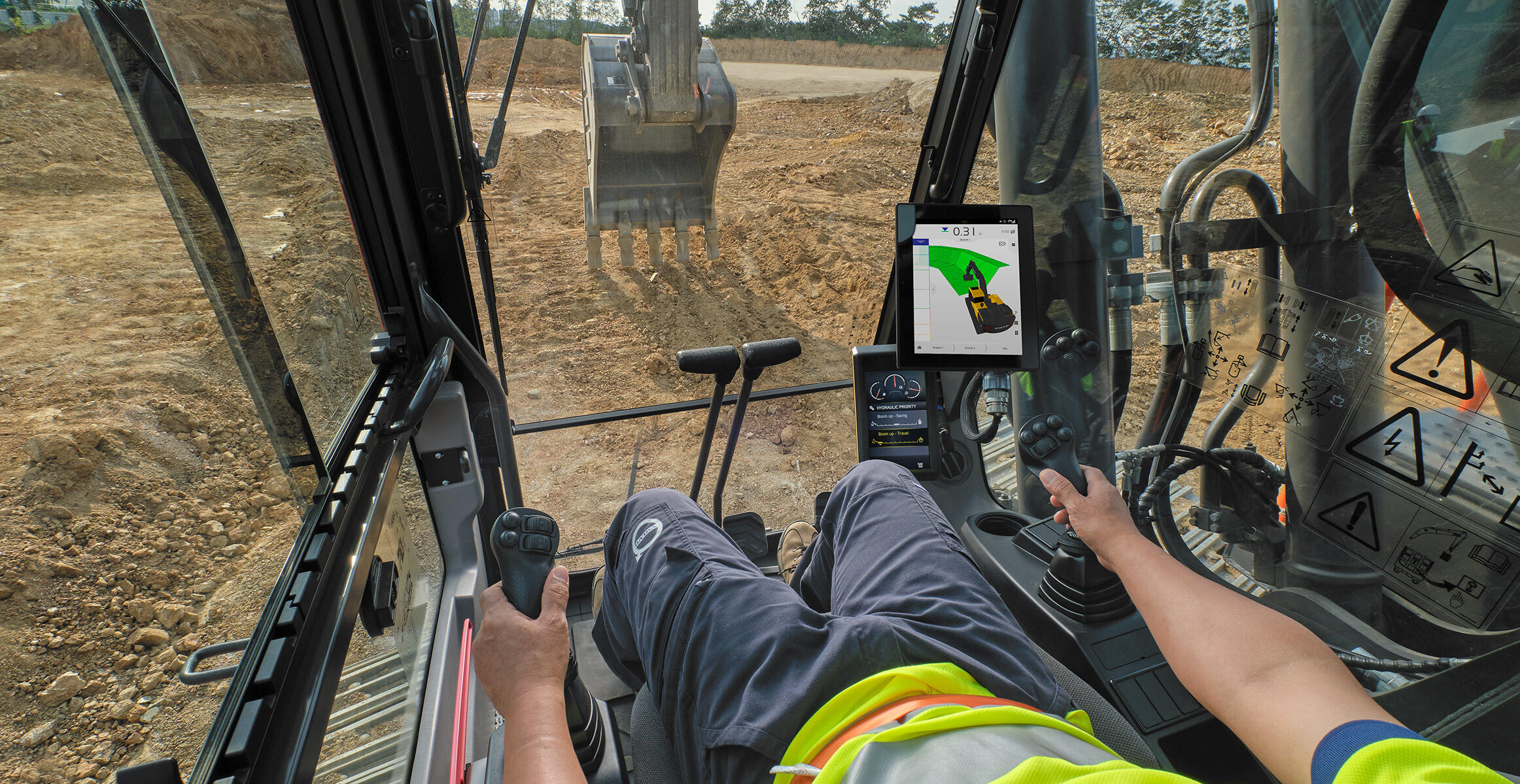 volvo-feature-crawler-excavator-ec400-cn4-dig-assist-service-with-speed-2324x1200