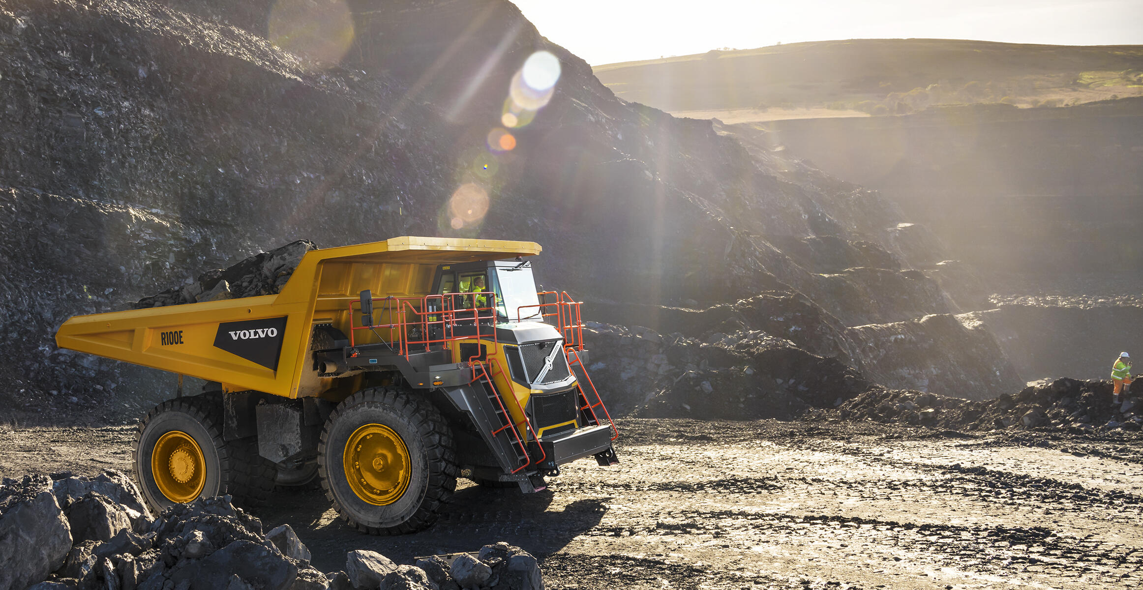 R100的效率优势。