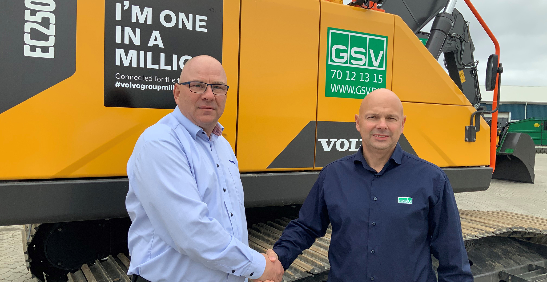 Rene Schelhase, salesman at Volvo (blue shirt); Jesper Lykke Jensen, Operationel Director at GSV.