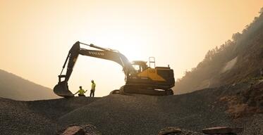 EC250-CN4 | Excavators | Overview | Volvo Construction Equipment