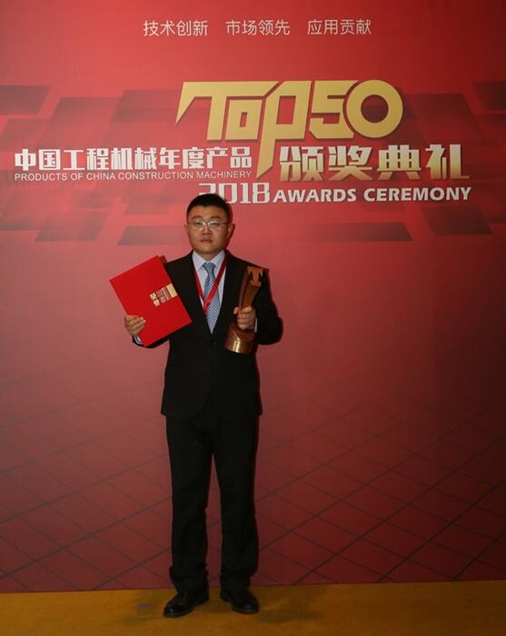 沃尔沃建筑设备投资(中国)有限公司道路设备销售总监张峰先生